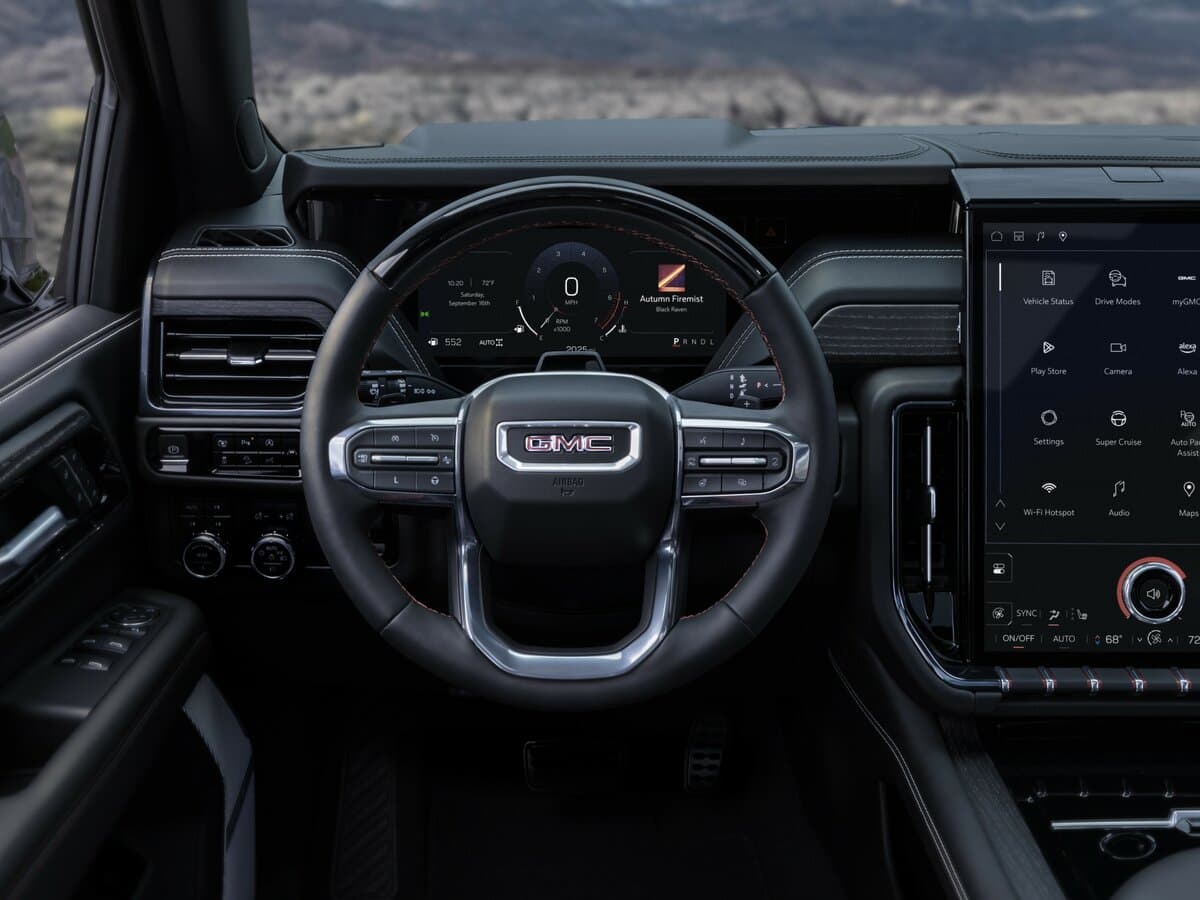 GMC Yukon V Restayling — Sükan
