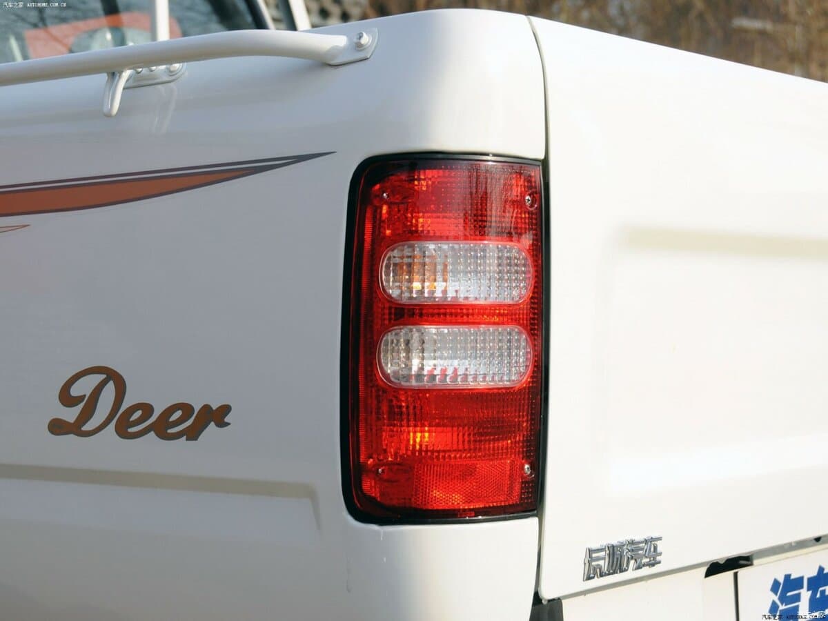 Great Wall Deer 1996 – 2013 — Detal