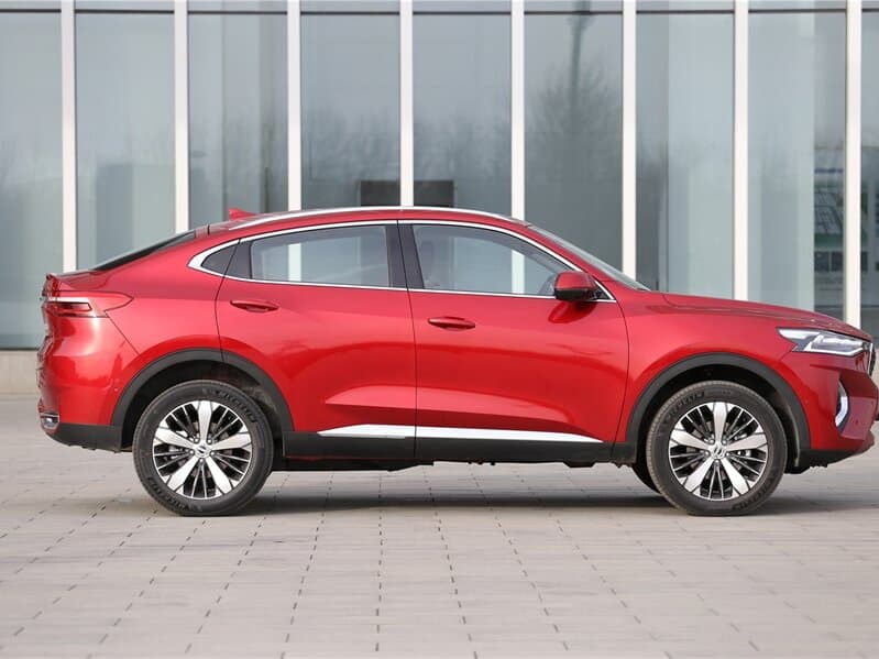 Haval F7x I — Yandan
