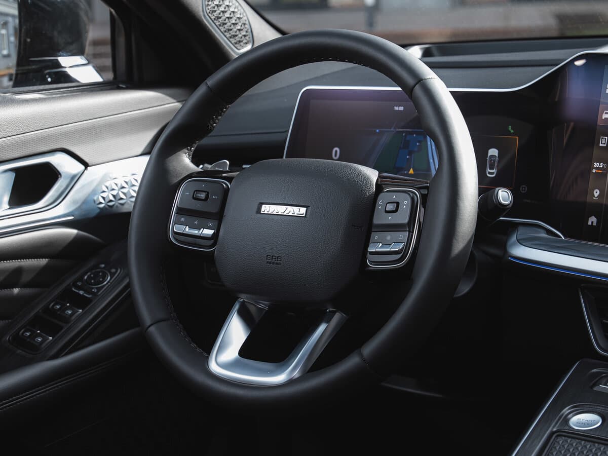 Haval F7x II — Sükan