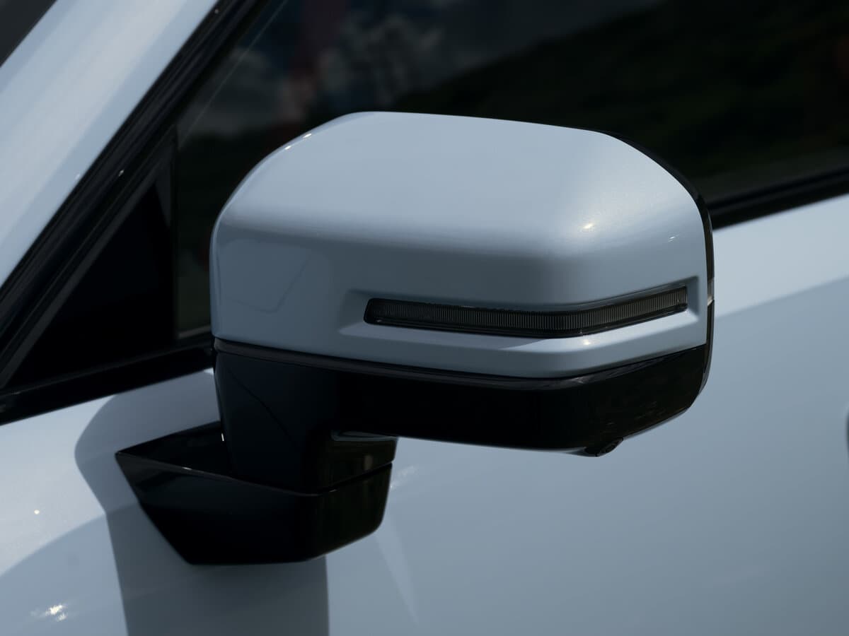 Haval H3 I — Yan güzgü