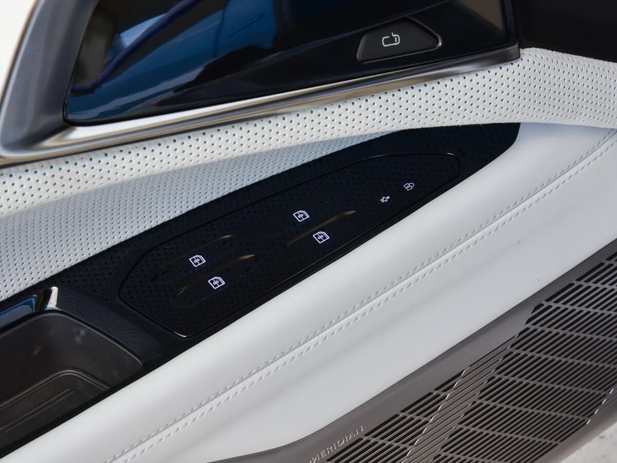 HiPhi Z 2022 – 2024 — Qapı