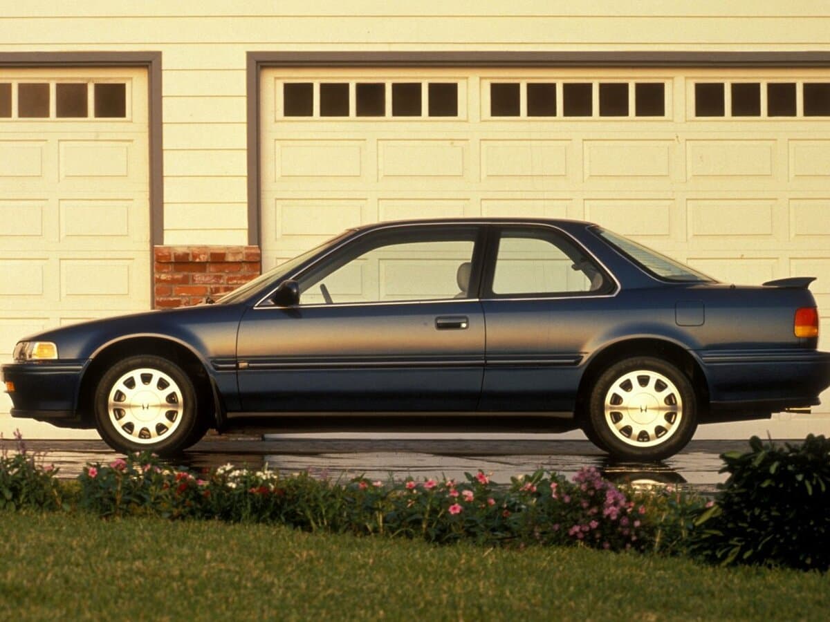 Honda Accord IV — Yandan
