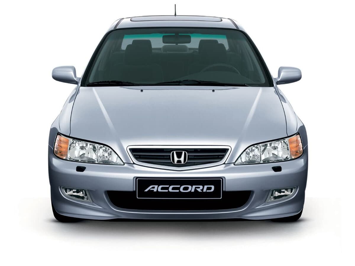 Honda Accord VI — Öndən