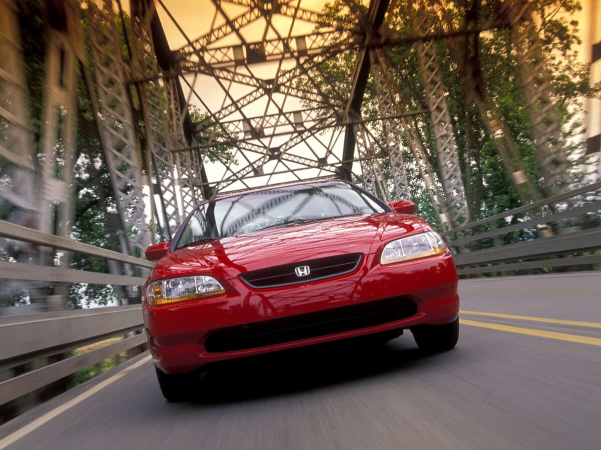 Honda Accord VI — Öndən