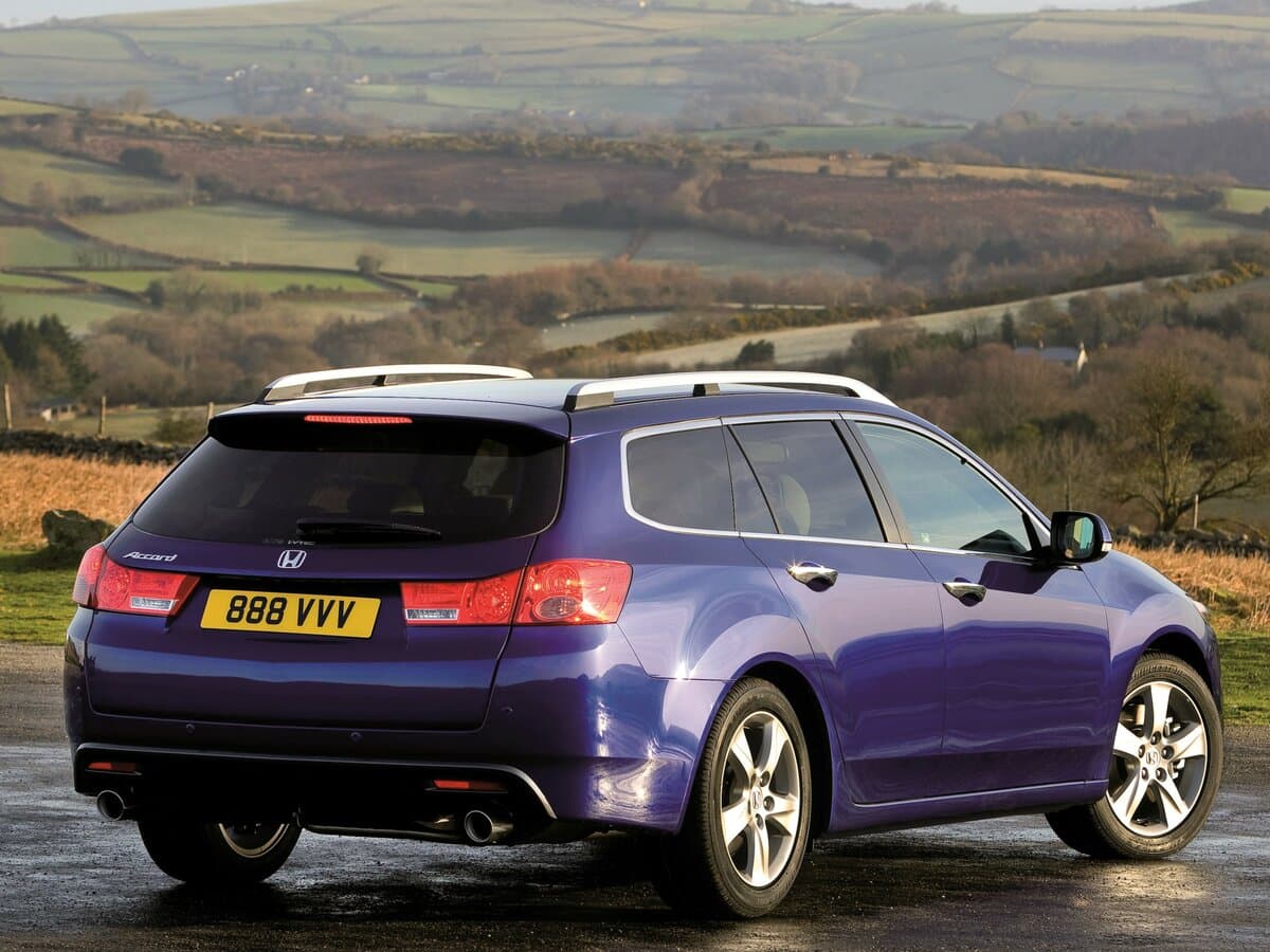 Honda Accord VIII — 3/4 arxadan