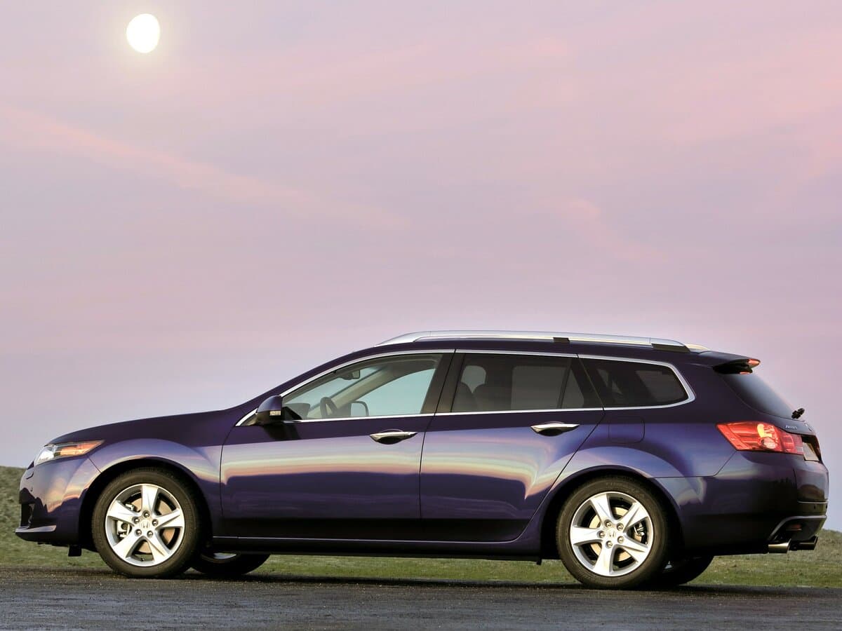 Honda Accord VIII — Yandan