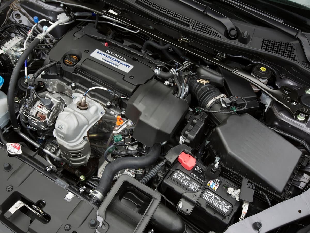 Honda Accord IX — Salon, arxadan