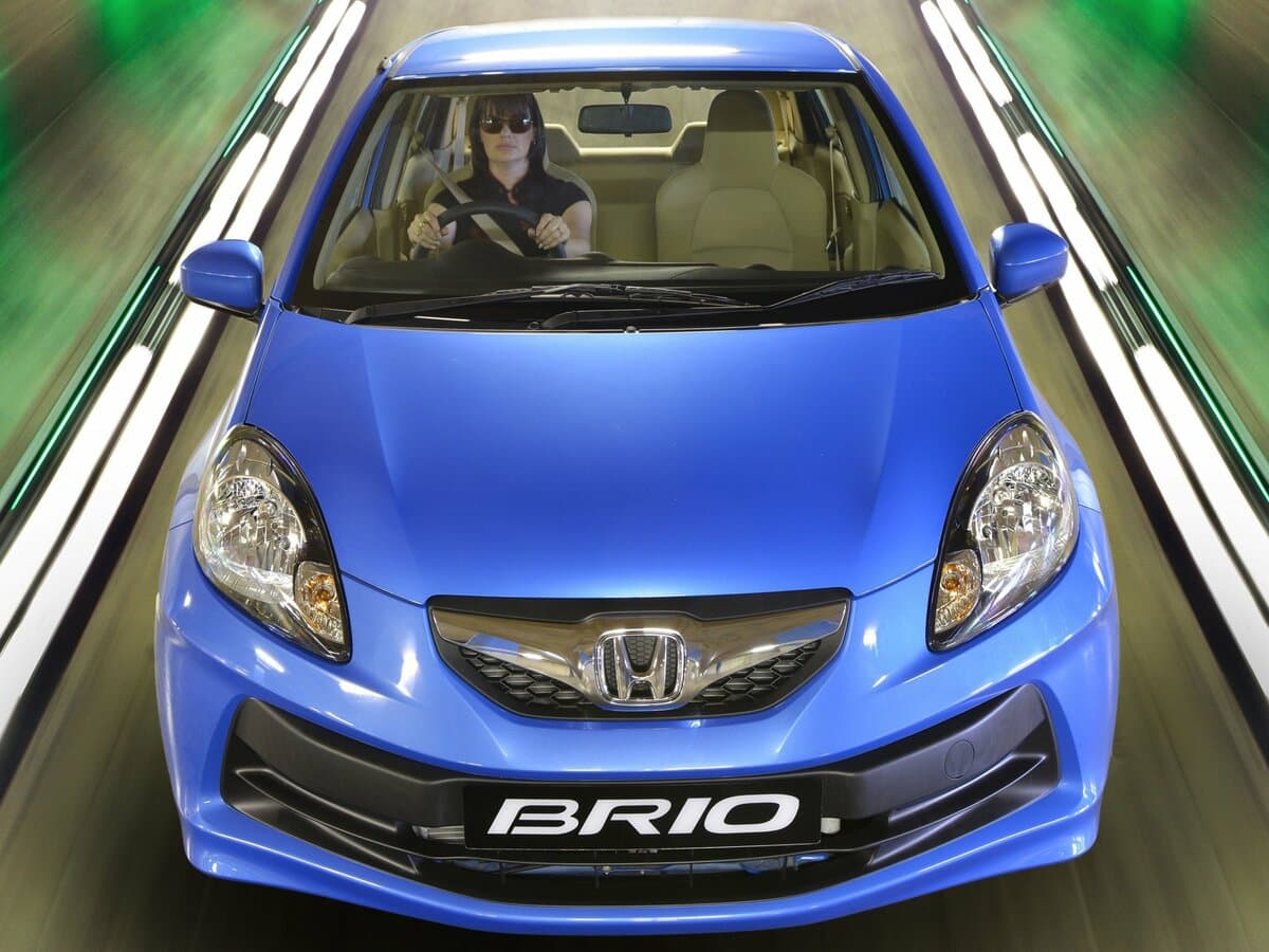 Honda Brio I — Öndən