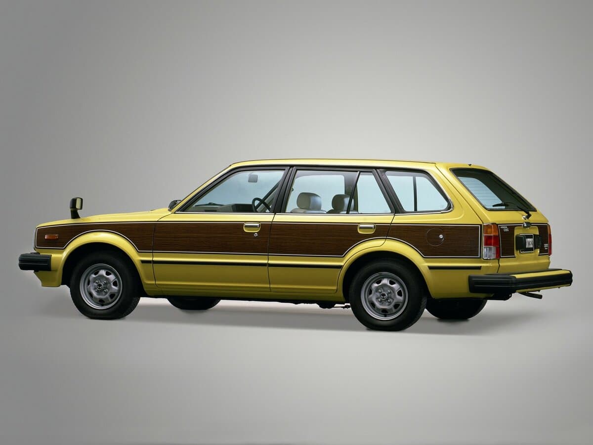 Honda Civic II — Yandan