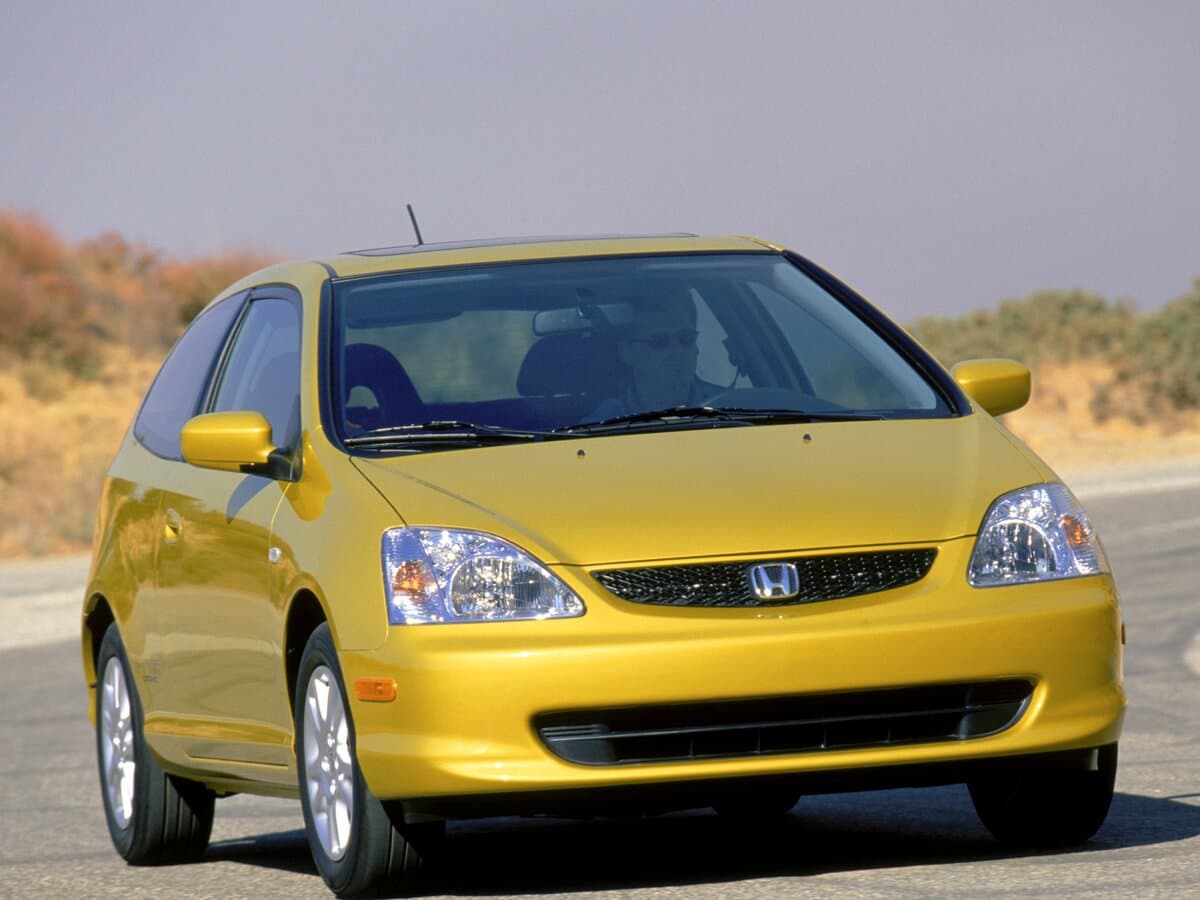 Honda Civic VII — Öndən
