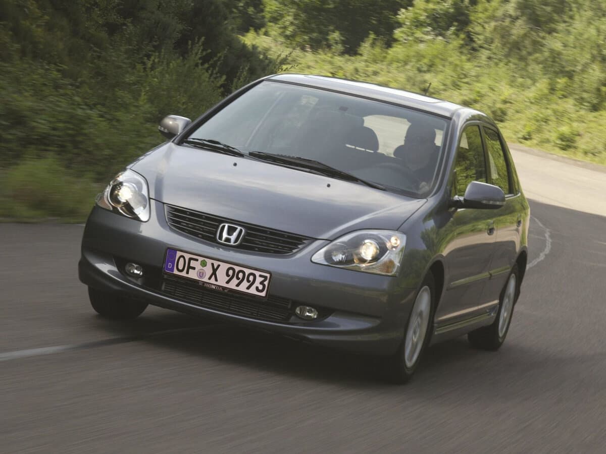 Honda Civic VII Restayling — Öndən