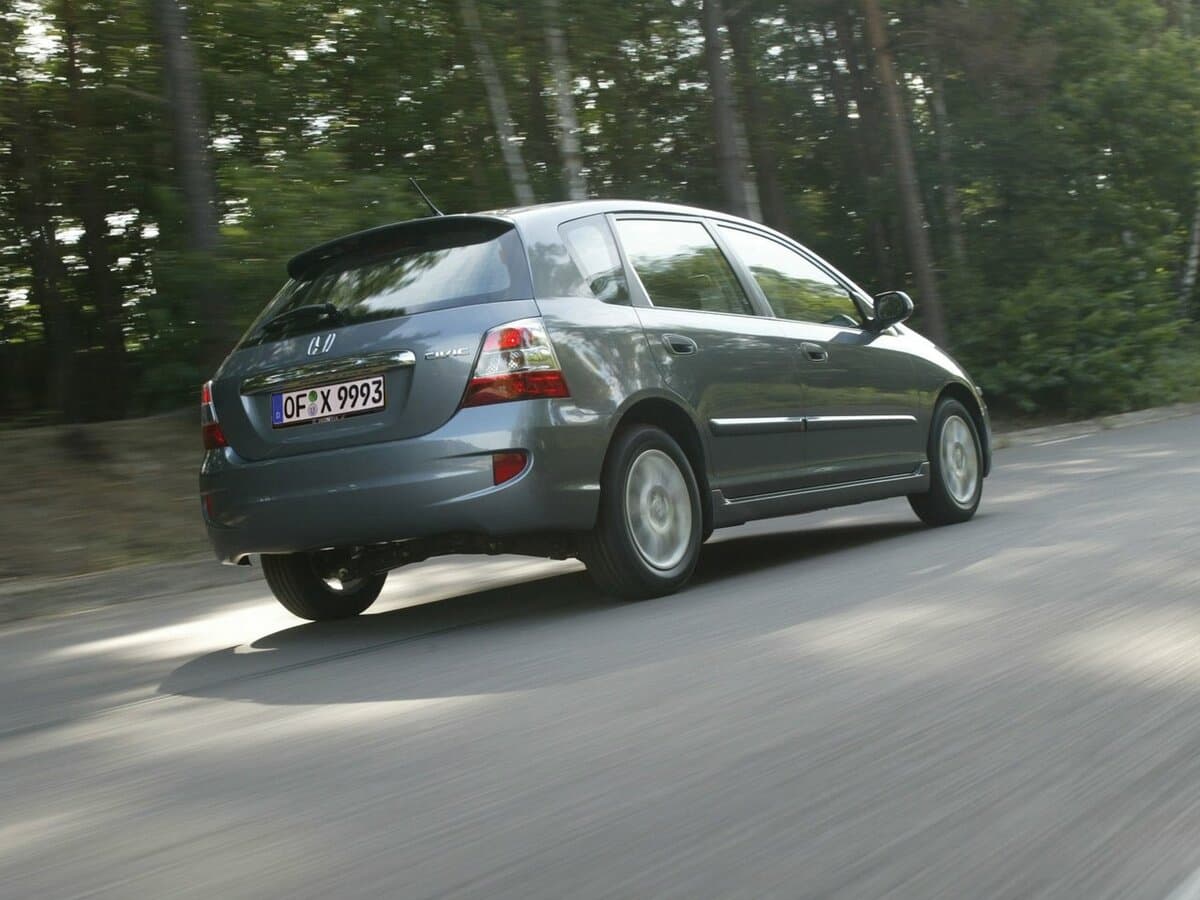 Honda Civic VII Restayling — 3/4 arxadan