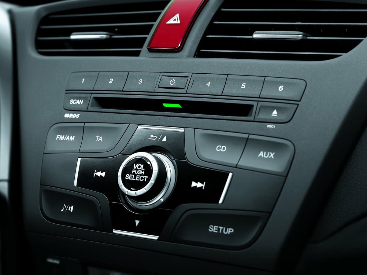 Honda Civic IX — Salon, öndən