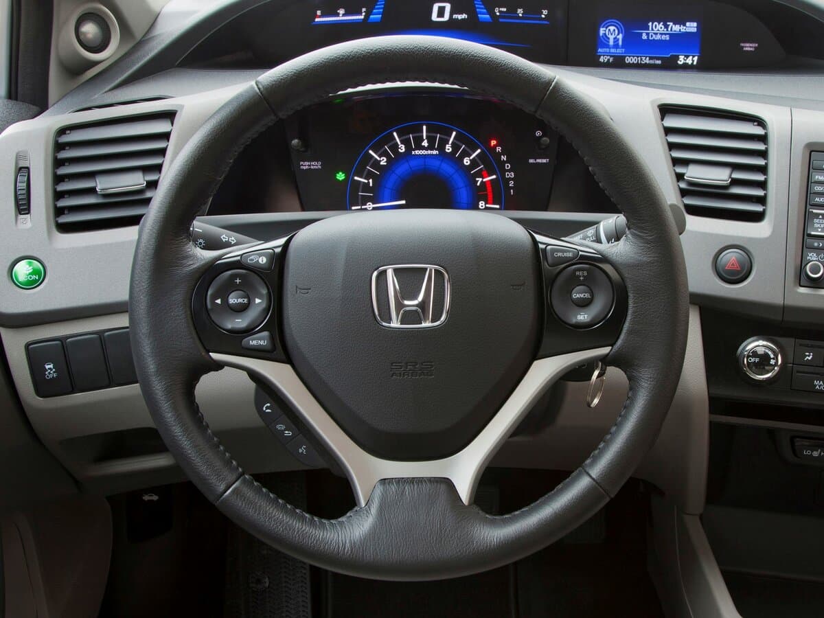 Honda Civic IX — Sükan
