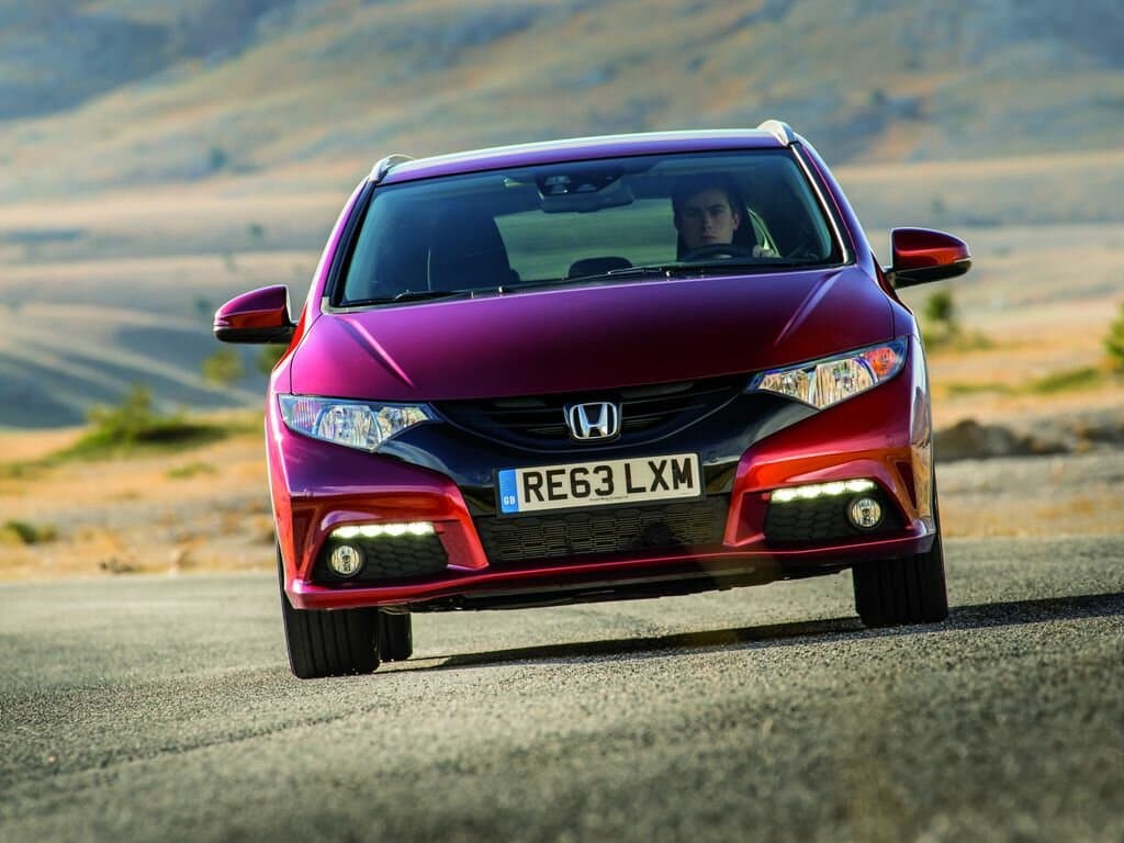 Honda Civic IX — Öndən