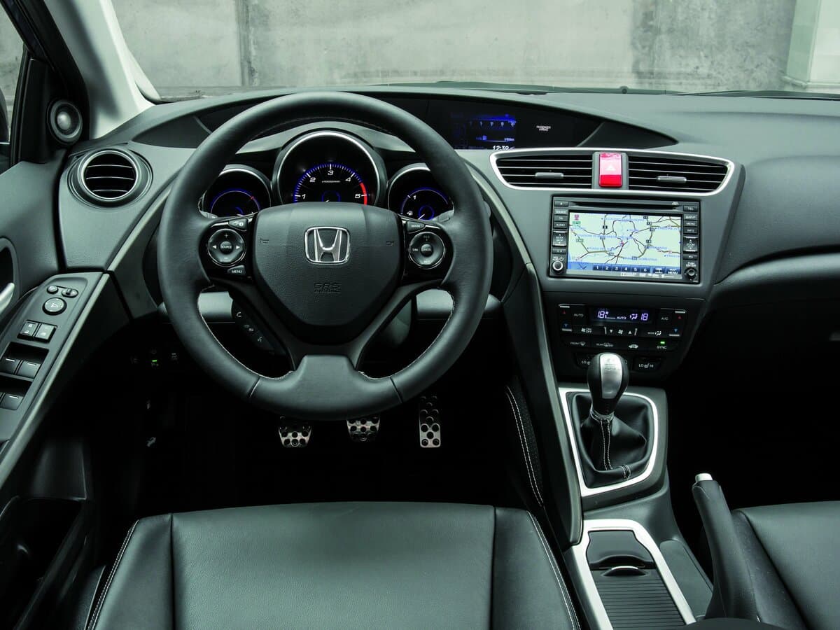 Honda Civic IX — Sükan