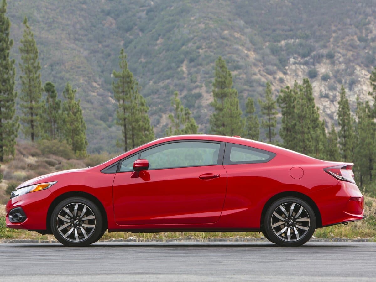 Honda Civic IX Restayling — Yandan