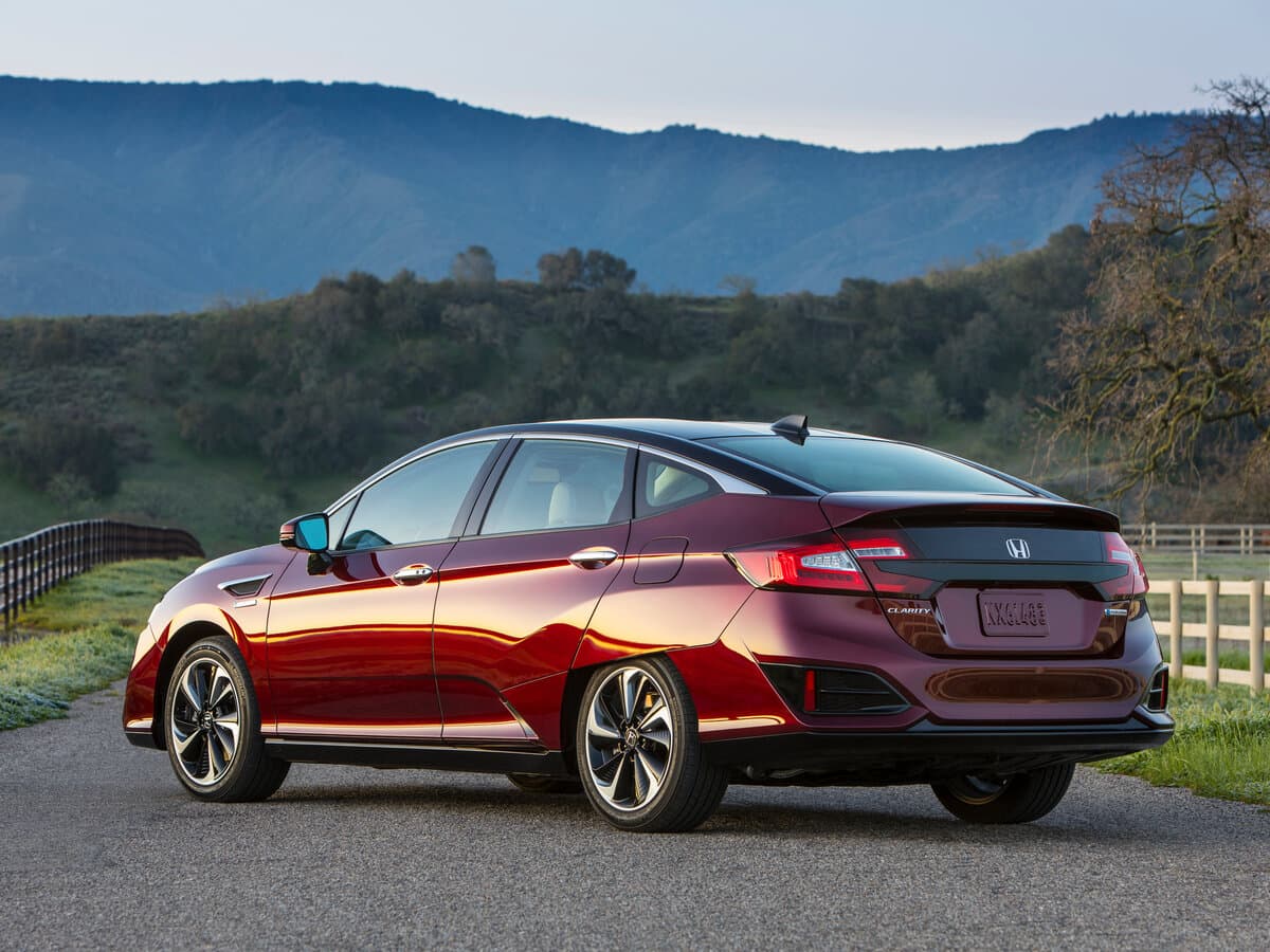 Honda Clarity II — 3/4 arxadan