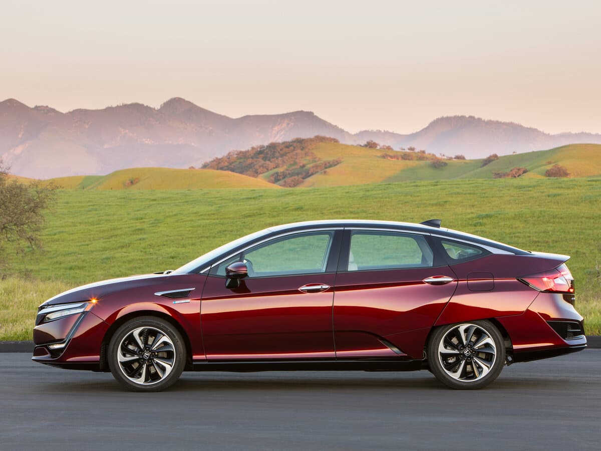 Honda Clarity II — Yandan