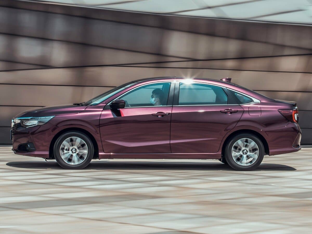 Honda Crider II Restayling — Yandan