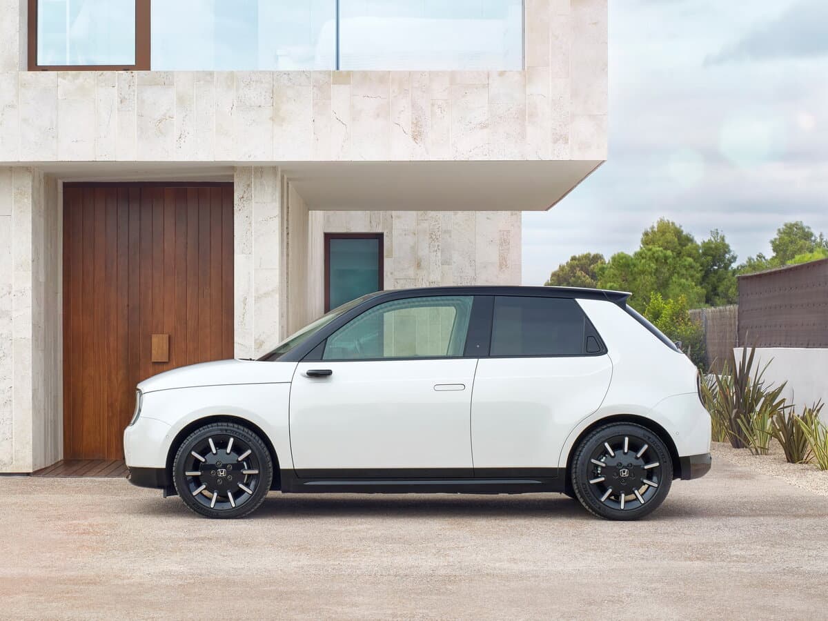 Honda e 2019 – 2024 — Yandan