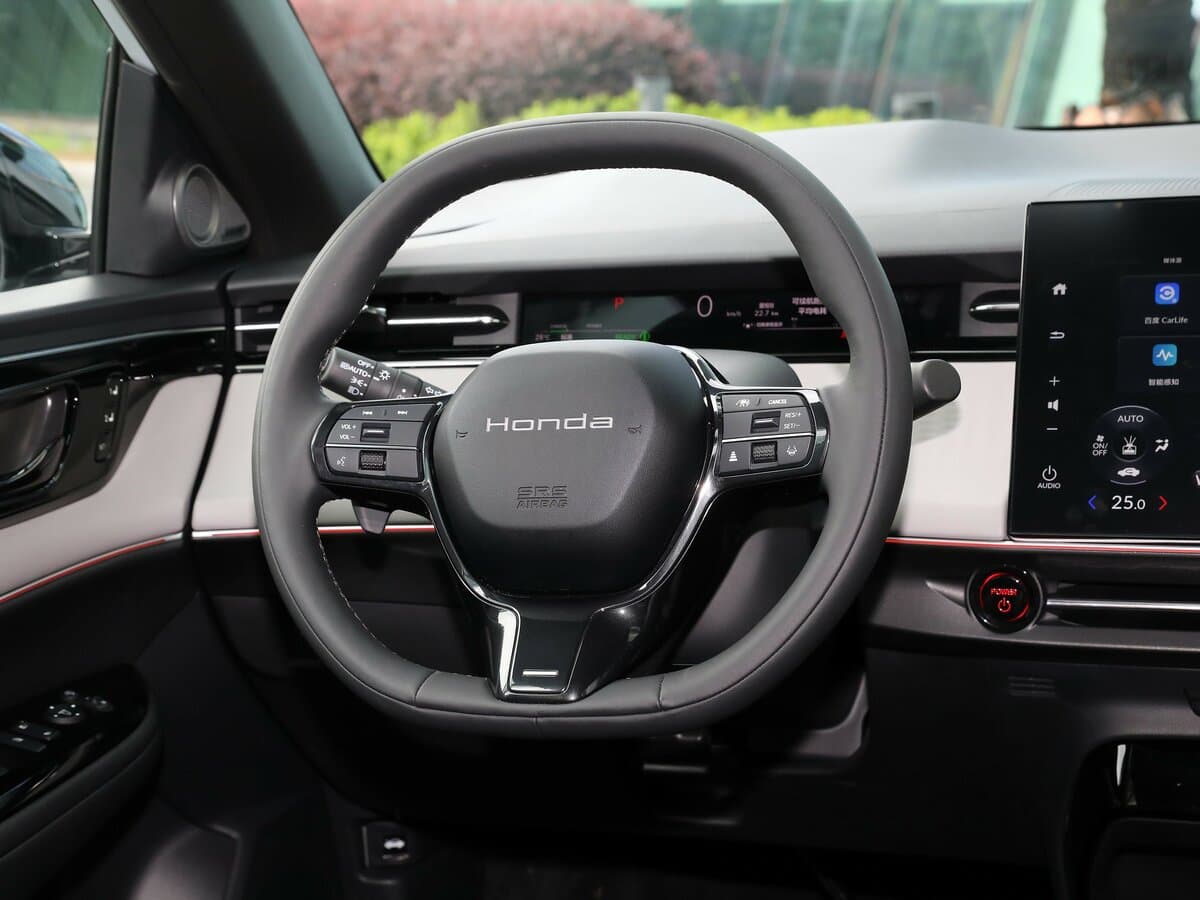 Honda e:NS2 2024 – indiyədək — Sükan