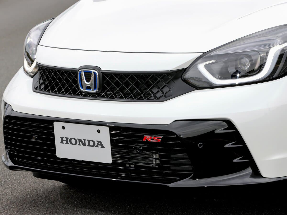 Honda Fit IV Restayling — Salon, arxadan