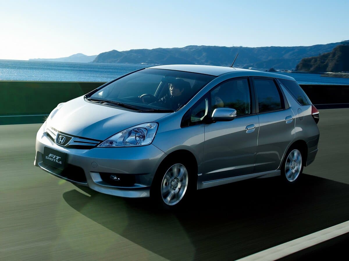 Honda Fit Shuttle I — Əsas şəkil