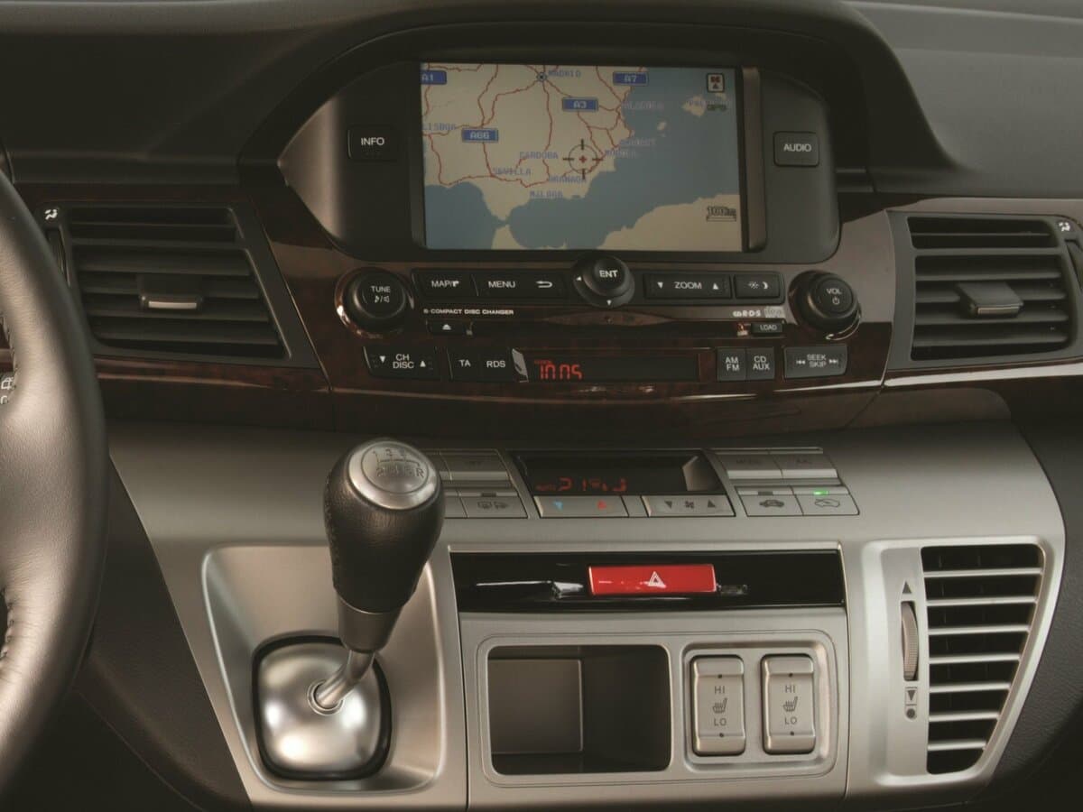 Honda FR-V 2004 – 2009 — Salon, öndən