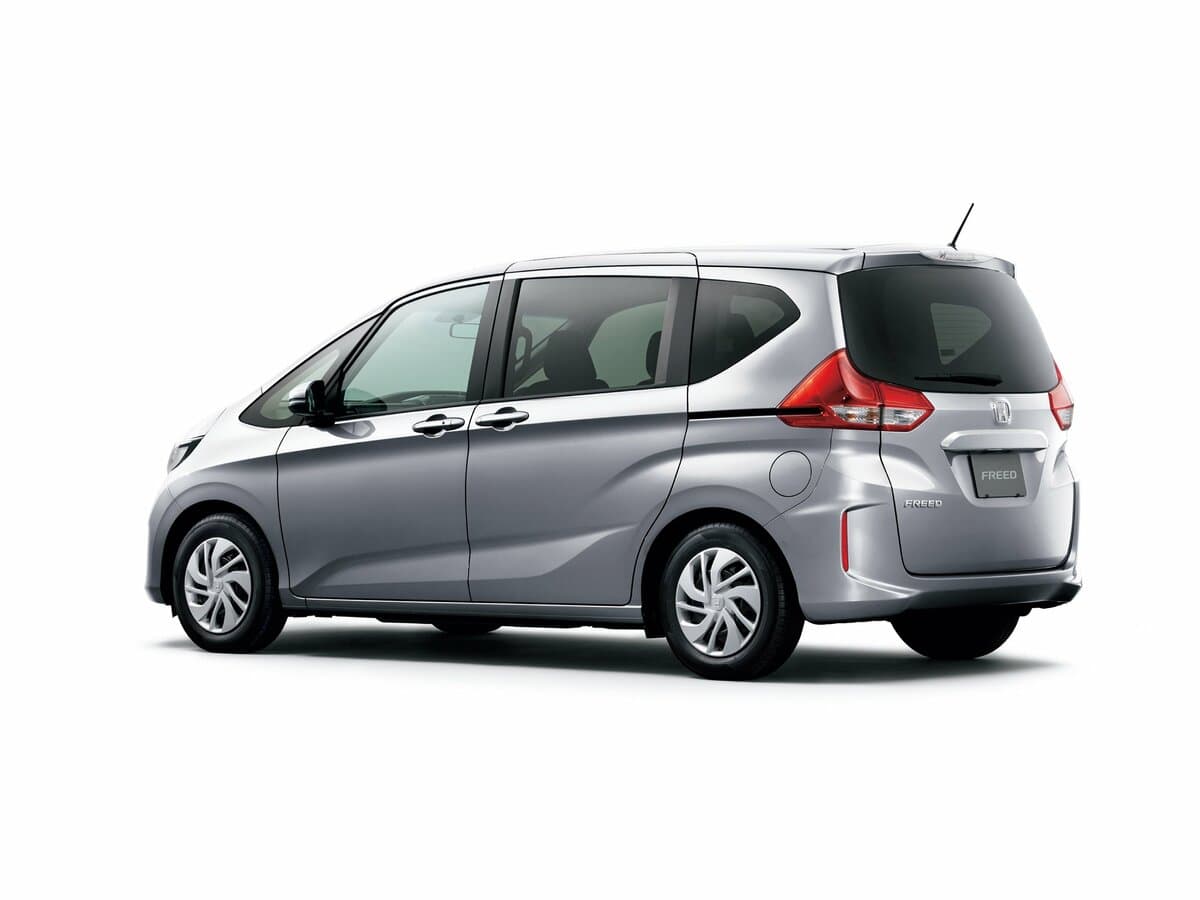 Honda Freed II — 3/4 arxadan