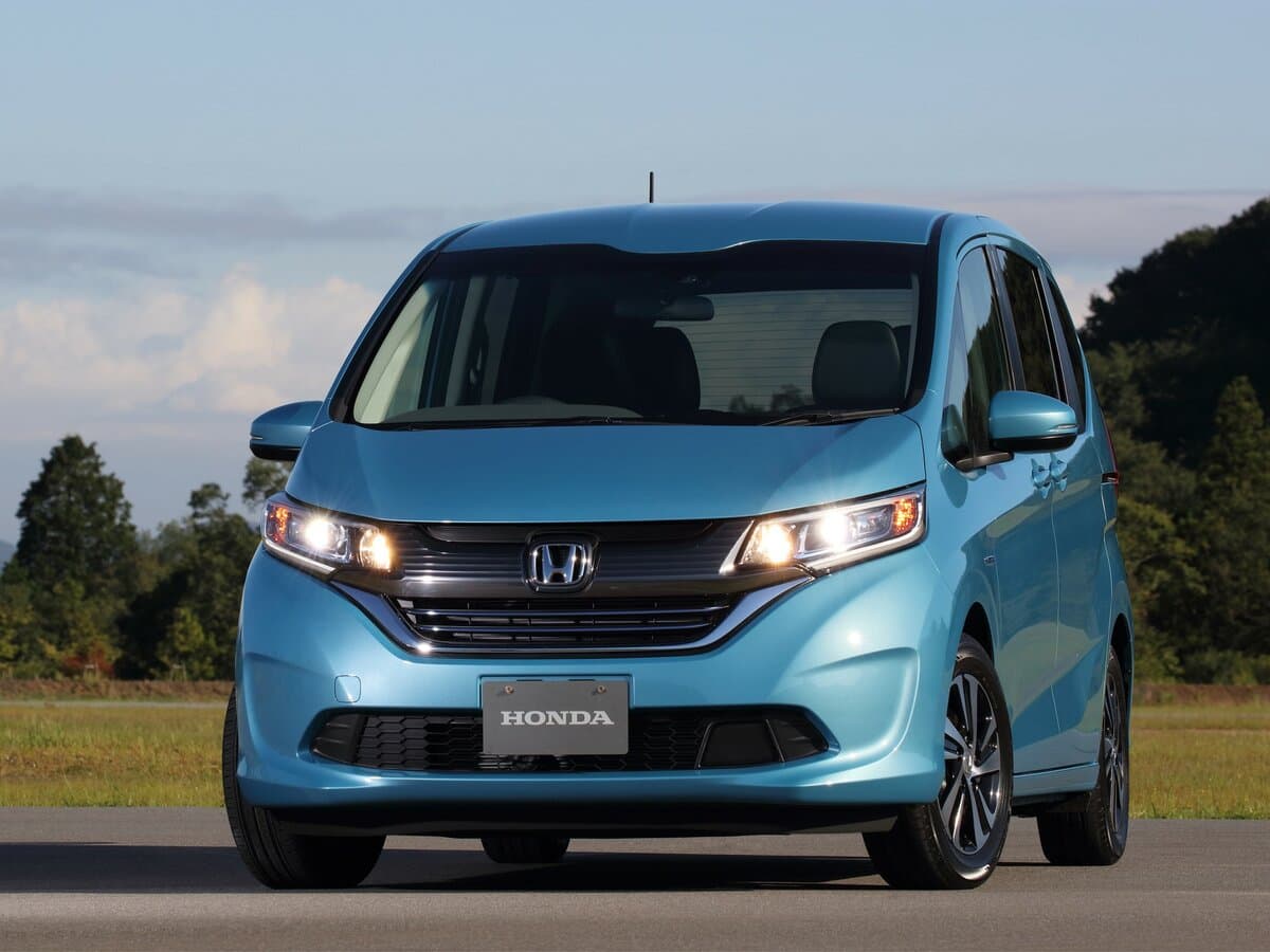 Honda Freed II — Öndən