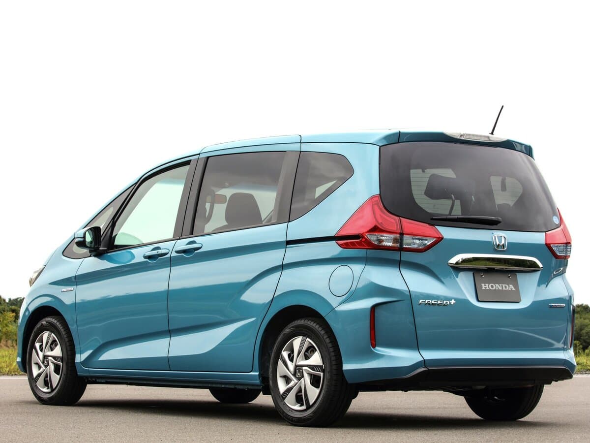 Honda Freed II — 3/4 arxadan