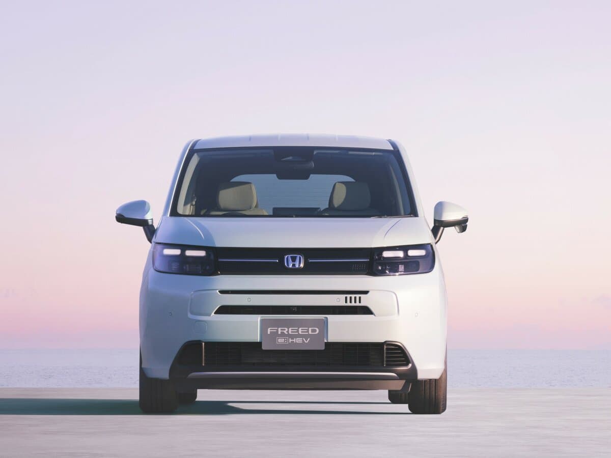 Honda Freed III — Öndən