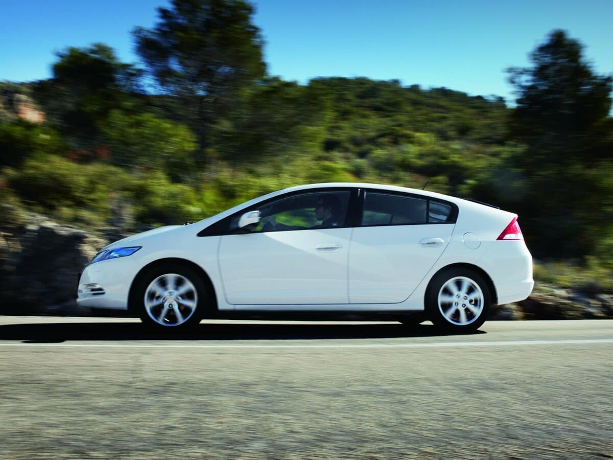 Honda Insight II — Yandan