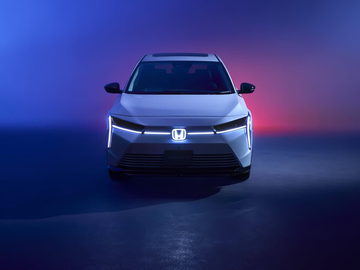 Honda Insight IV — Öndən