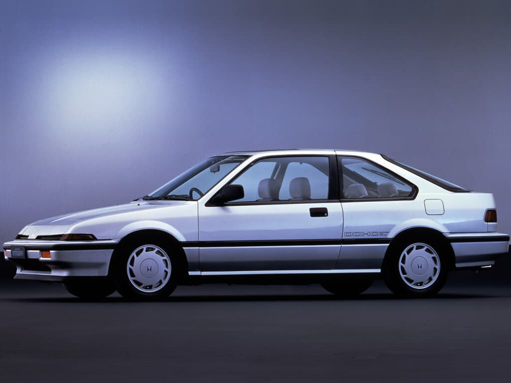 Honda Integra I — Yandan