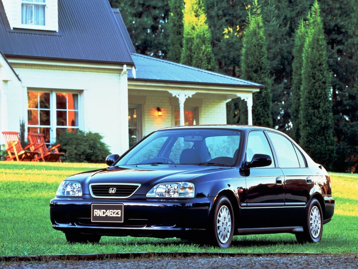 Honda Integra SJ 1996 – 2001 — Öndən