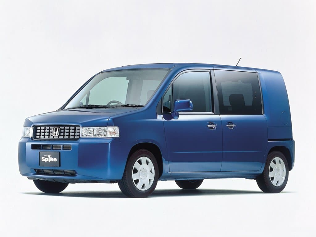 Honda Mobilio Spike I — Yandan