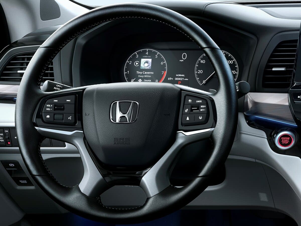 Honda Odyssey (North America) V Restayling 2 — Sükan