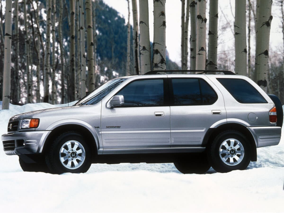 Honda Passport II — Yandan