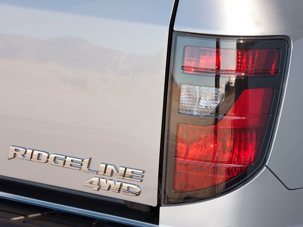 Honda Ridgeline I Restayling — Detal