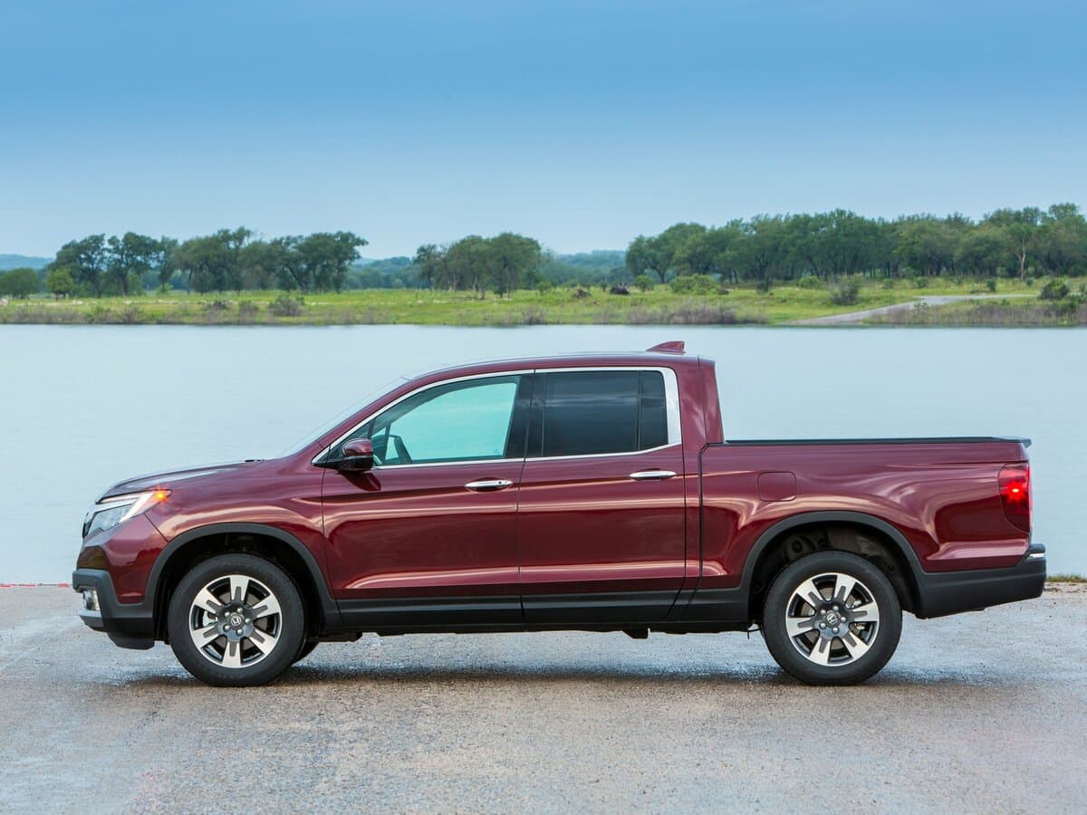Honda Ridgeline II — Yandan