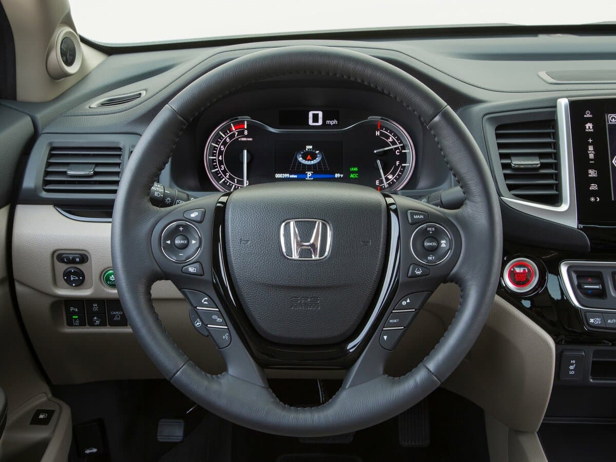 Honda Ridgeline II — Sükan