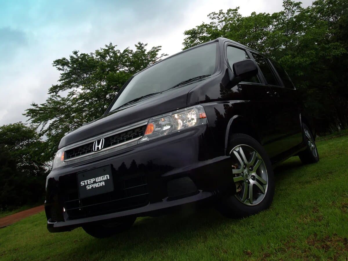 Honda Stepwgn II Restayling — Öndən