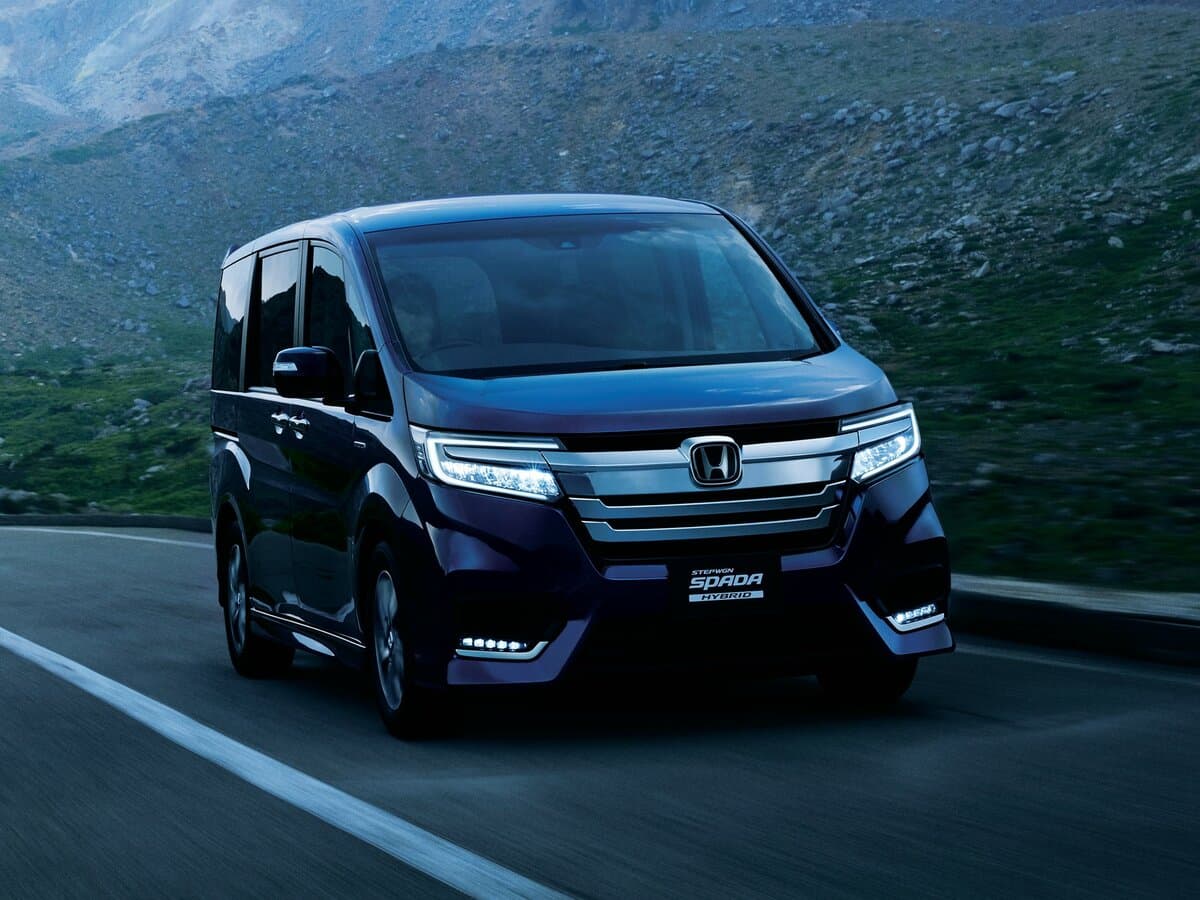 Honda Stepwgn V Restayling — Öndən