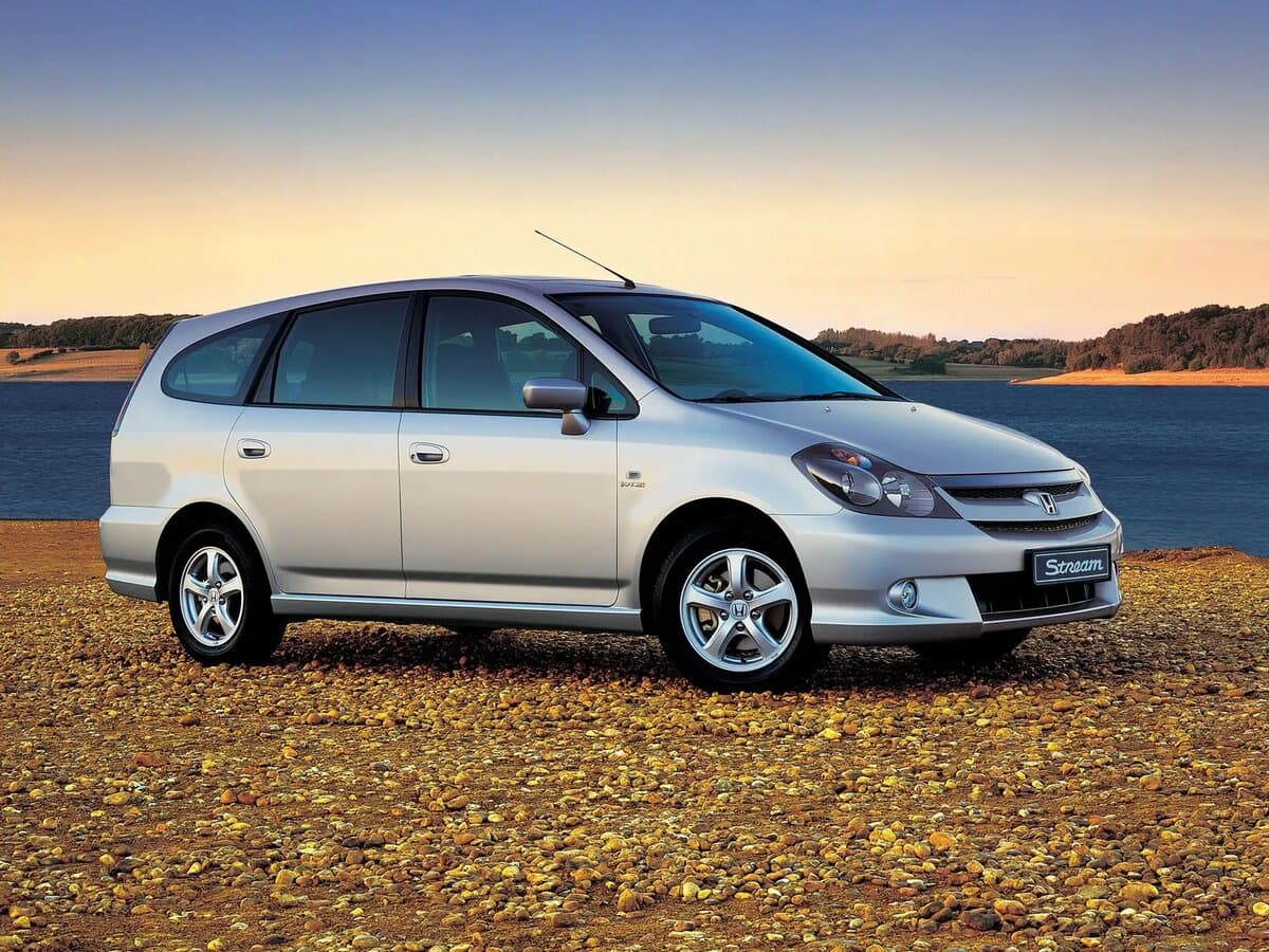 Honda Stream I Restayling — Əsas şəkil