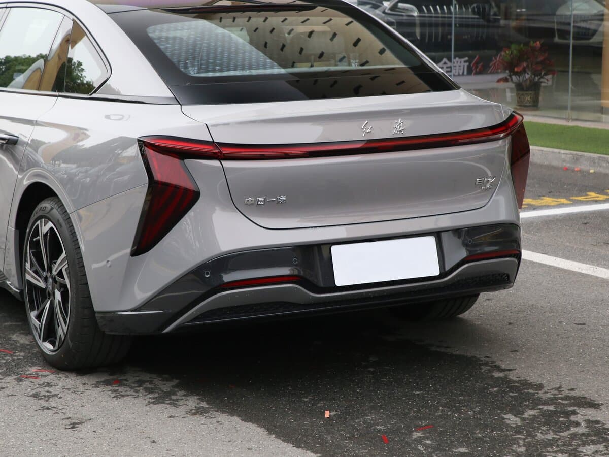 Hongqi EH7 2024 – indiyədək — Arxadan