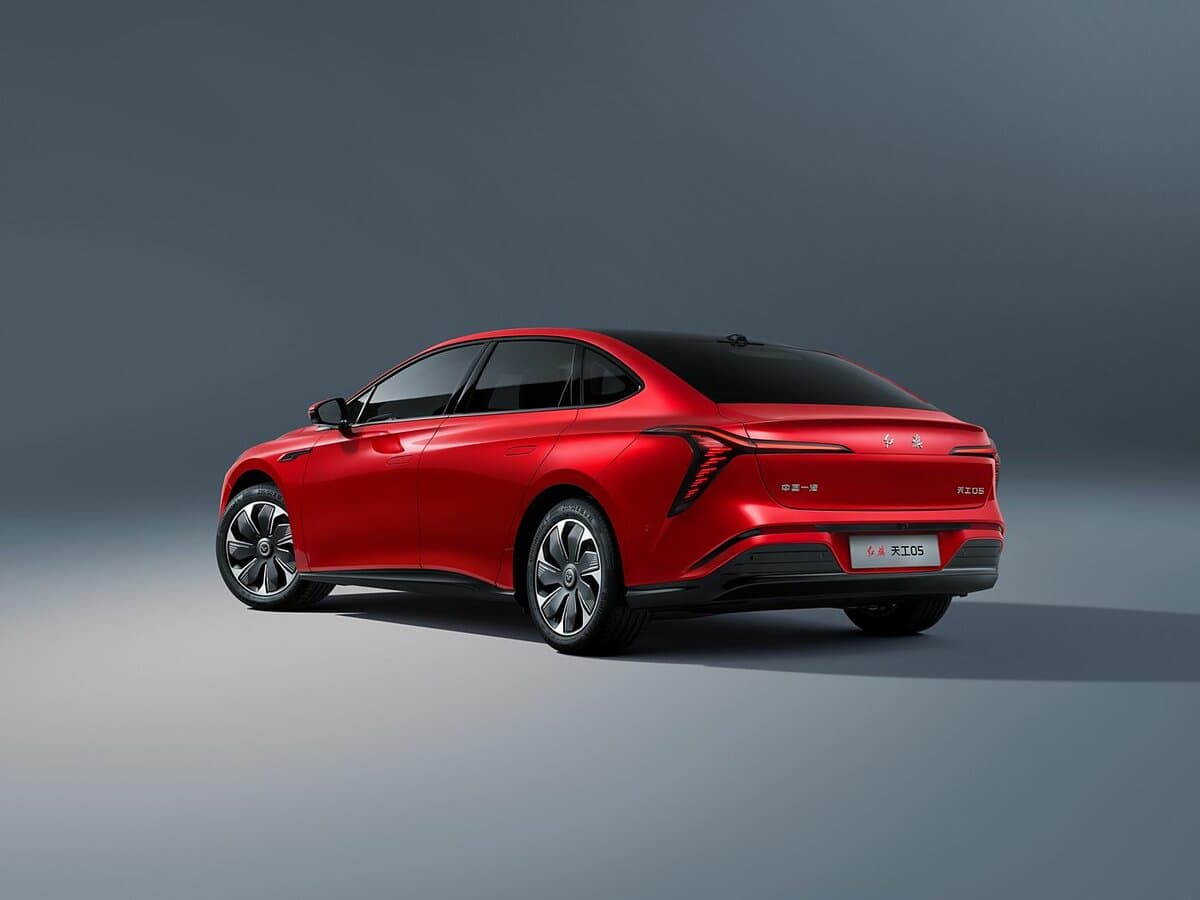 Hongqi Tiangong 05 2025 – indiyədək — 3/4 arxadan
