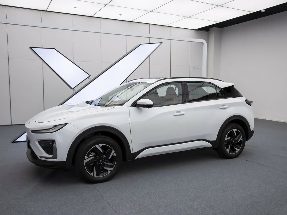 Hozon Neta X 2023 – 2025 — Yandan
